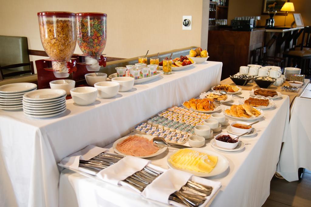 Hotel Howard Johnson เตรนเก เลาเกน ภายนอก รูปภาพ